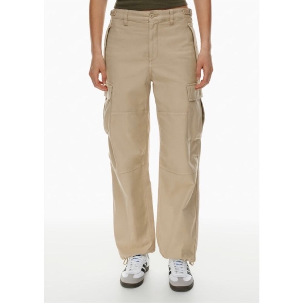 Women's Tan Aritzia TNA Cargo Pants